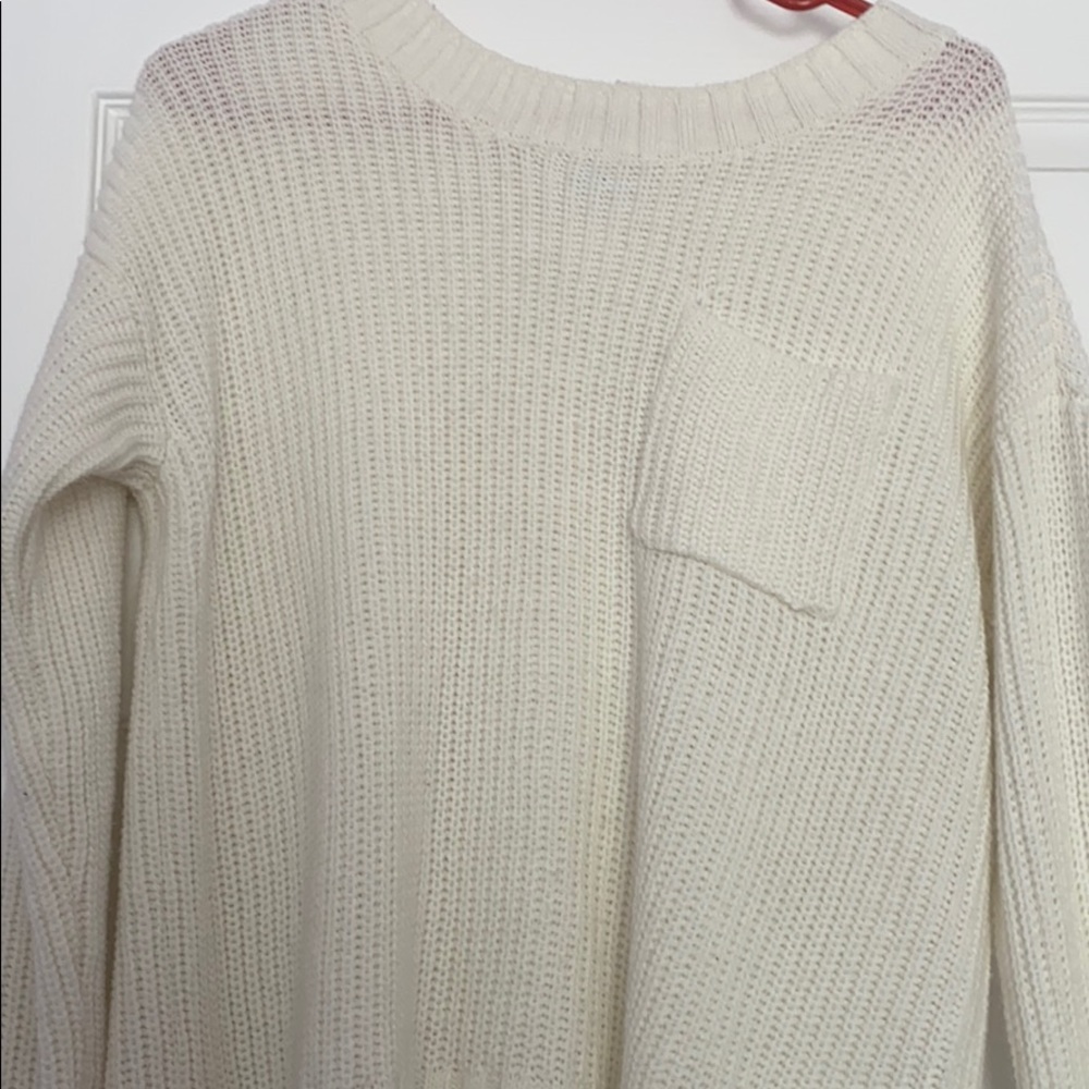 White long sleeve sweater